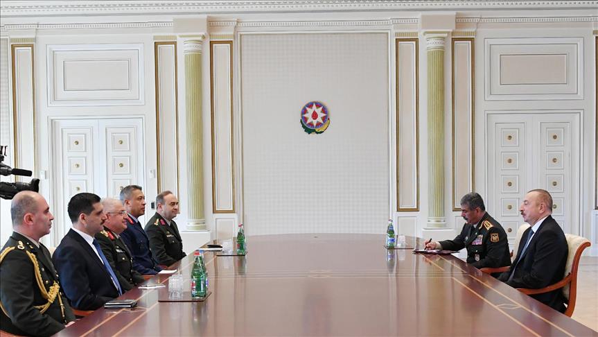 Президент Азербайджана принял главу Генштаба ВС Турции