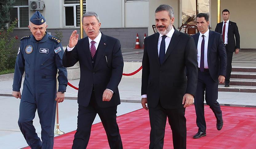Министры обороны Турции и России обсудили ситуацию в Идлибе