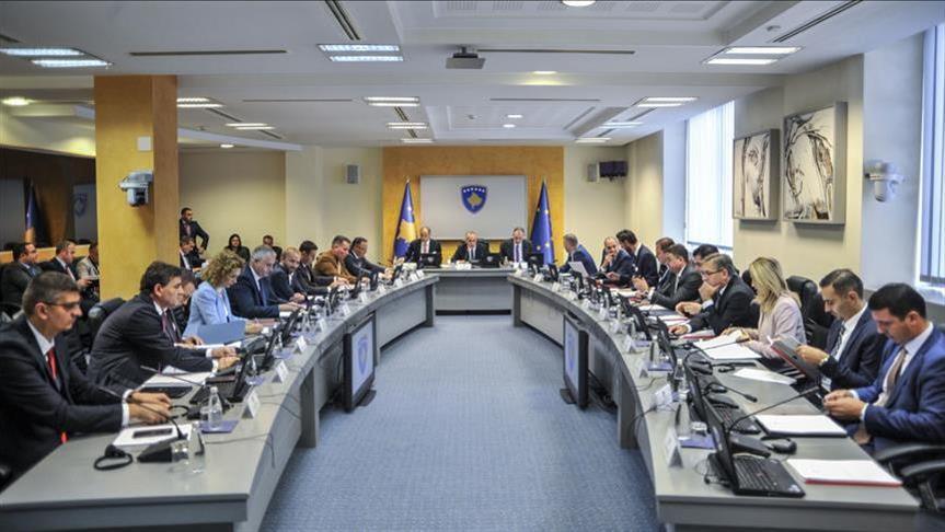 Владата на Косово воведе 100 отсто царина на стоки од Србија и БиХ