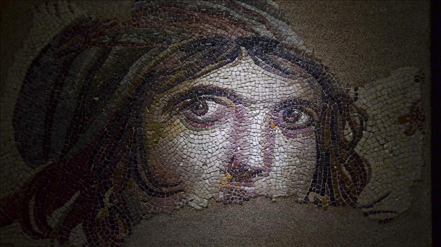 Pjesët munguese të mozaikut të "Vajzës Rome" do të kthehen në Turqi