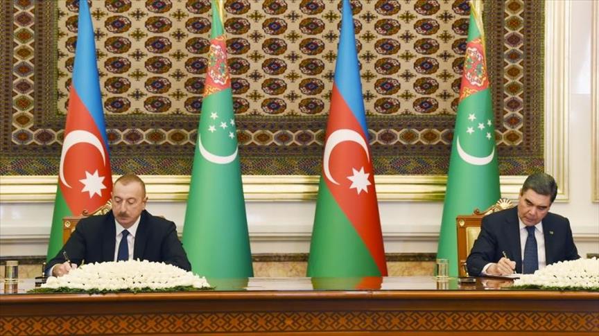 Алиев и Бердымухамедов провели переговоры в Ашхабаде