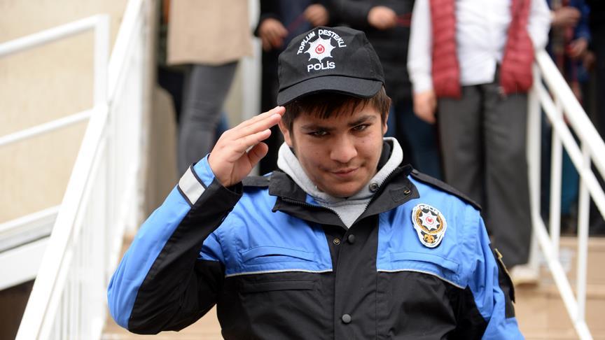 Polis otosuyla okula gitme hayali gerçek oldu