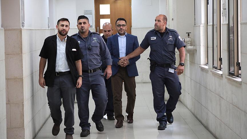 İsrail Kudüs Valisi'ni yeniden gözaltına aldı