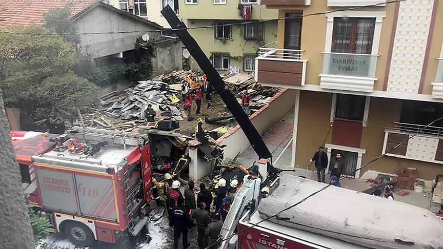 والي إسطنبول: استشهاد 4 عسكريين في حادثة تحطم مروحية