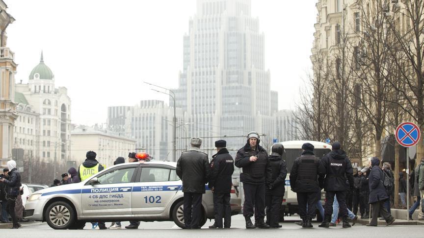 10 shopping malls evacuated in Moscow over bomb threat