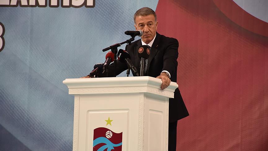 Trabzonspor'da Ahmet Ağaoğlu yönetimi ibra edildi