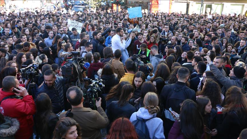 Shqipëri, studentët protestë kundër “rritjes së tarifave”