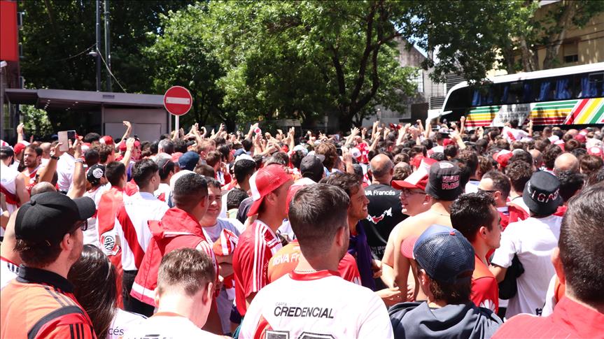 Detenido Hincha De River Plate Por Agresion A Bus De Boca Juniors