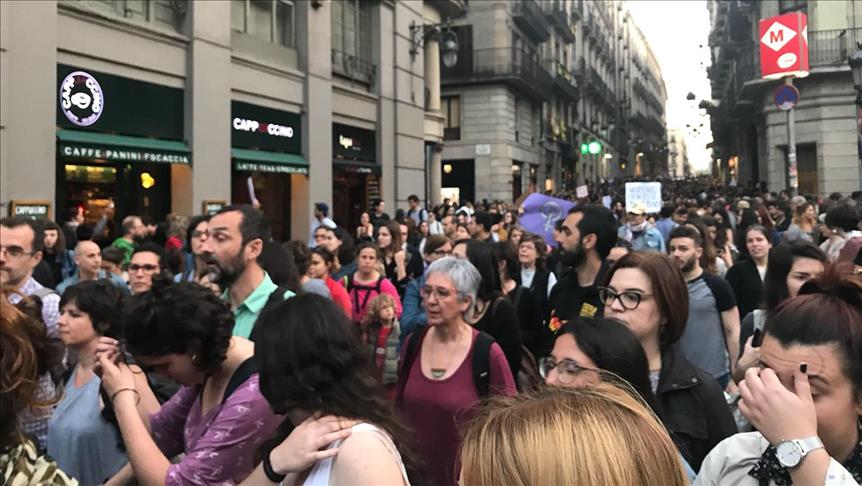 Tribunal español confirmó condena de nueve años a La Manada