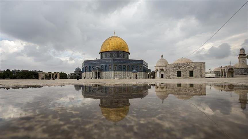 Jewish settlers converge on Jerusalem’s Aqsa compound