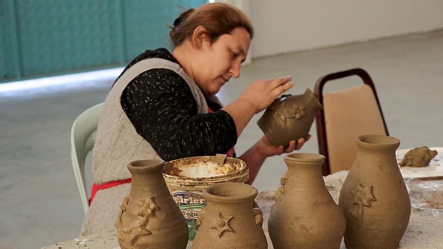 'Dont testisi' kadınların elinde şekilleniyor