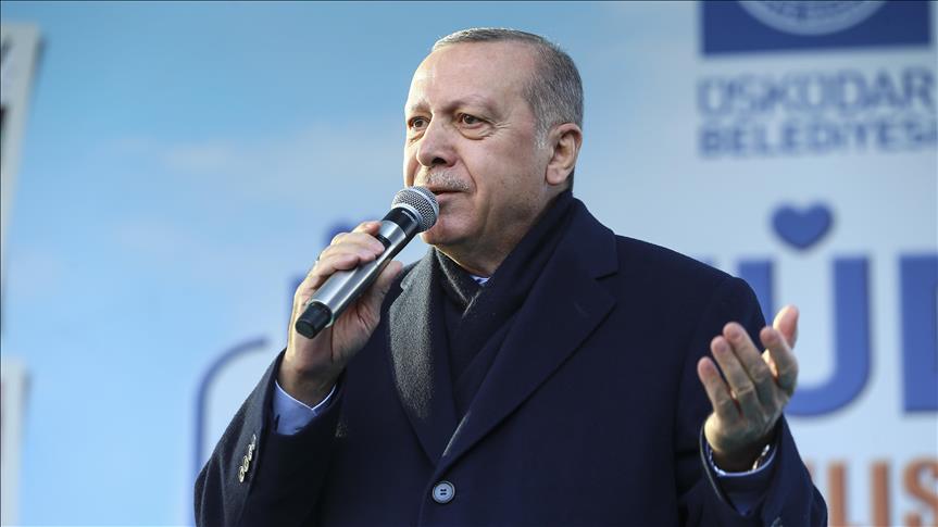 Erdogan: Nous suivons avec inquiétude les événements qui se déroulent dans les rues européennes