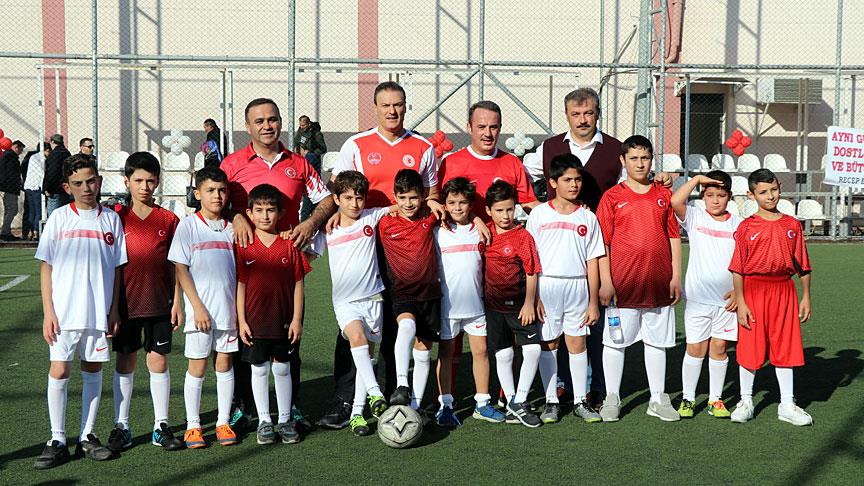 Türk ve Suriyeli öğrenciler dostluk maçı yaptı