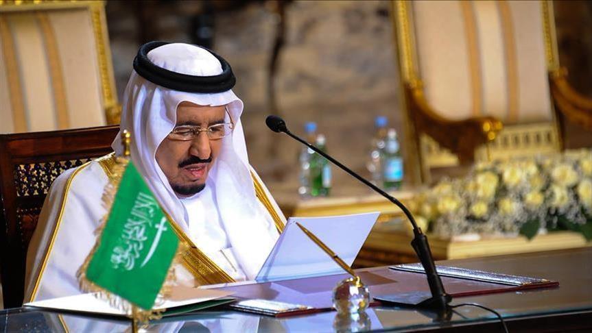 العاهل السعودي يهاجم إيران ويتمسك بكيان مجلس التعاون الخليجي