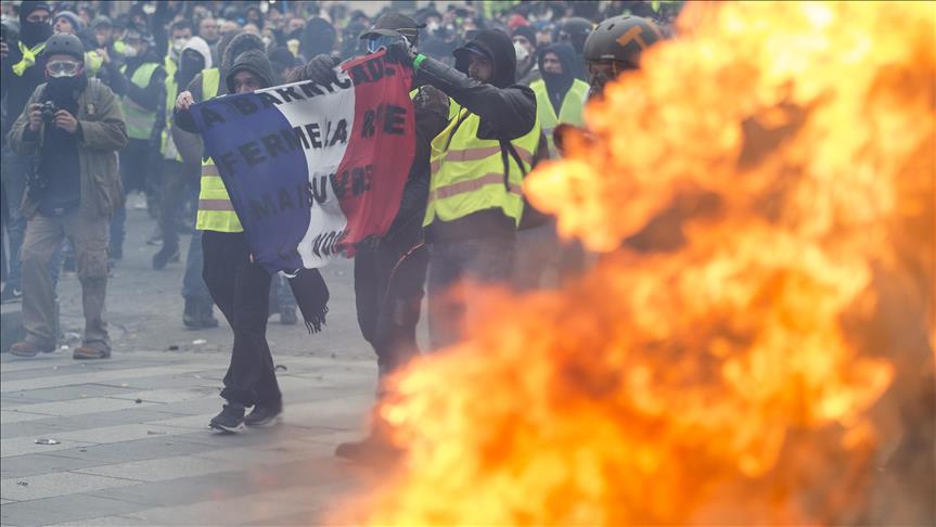 U jučerašnjim protestima u Francuskoj učestvovalo 136.000 ljudi, privedeno 1.220