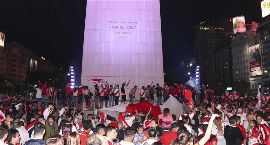 Hinchas De River Plate Protagonizaron Agresiones En Buenos Aires
