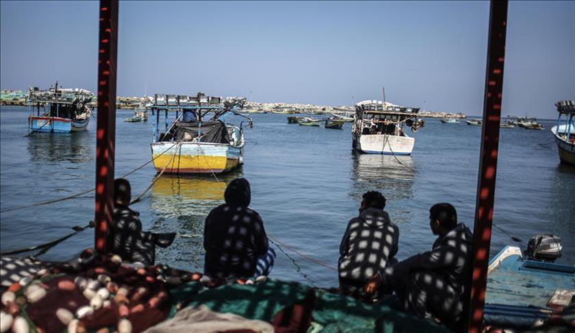 Israel arrests 2 fishermen off Gaza coast