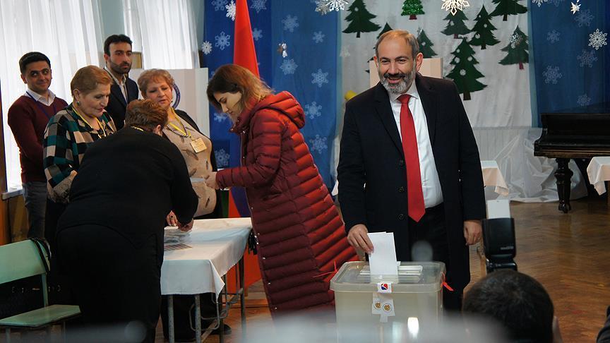 Блок Пашиняна победил на выборах в Армении
