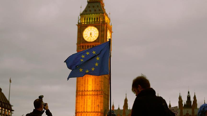 May likely to delay vote on Brexit deal
