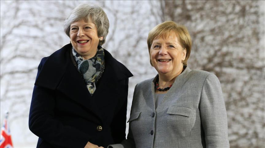 Theresa May visita Alemania por conversaciones de urgencia sobre el brexit 