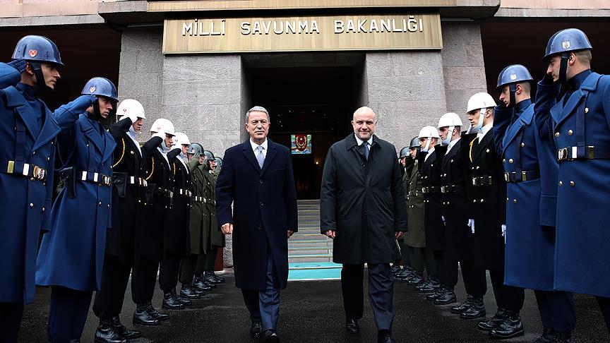 Milli Savunma Bakanı Akar, Estonyalı mevkidaşıyla görüştü