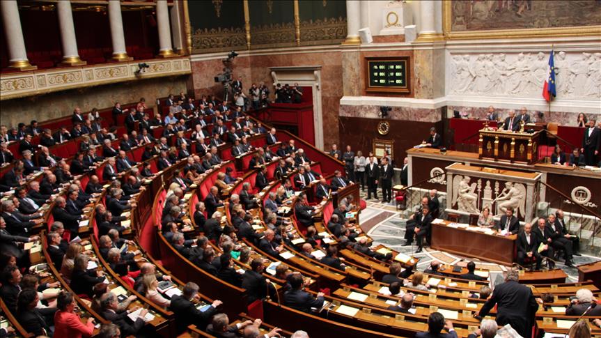 France/Gilets jaunes: La gauche dépose une motion de censure contre le gouvernement 