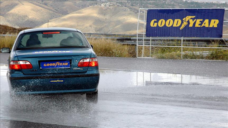 Venezuela: Gobierno acusa de sabotaje a Goodyear por cerrar operaciones