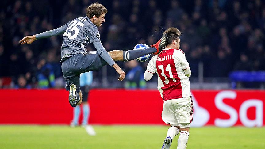 Bayern Münihli Müller'den Ajaxlı Tagliafico'ya özür