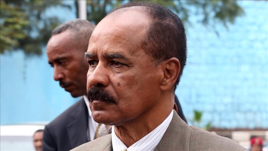 بعد مقاطعة 20 عاما.. رئيس إريتريا يصل مقديشو في زيارة رسمية
