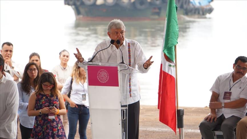 AMLO anuncia inversión de USD 4.429 millones para sistema de salud en México
