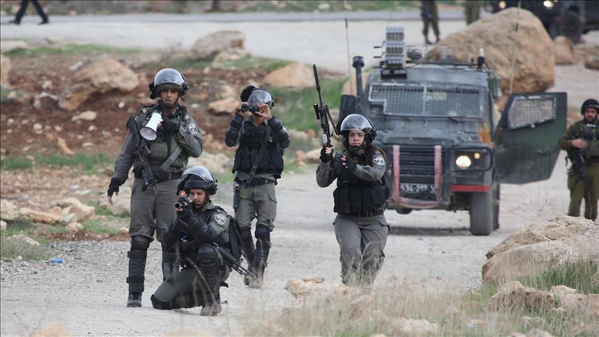 Израильские военные ранили 14 палестинцев 