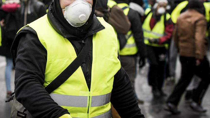 Yellow Vest protests spread to Canadian cities