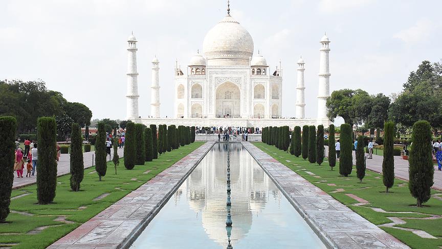 مسجد "تاج محل" الأندونيسي.. رمز لمحبة الله