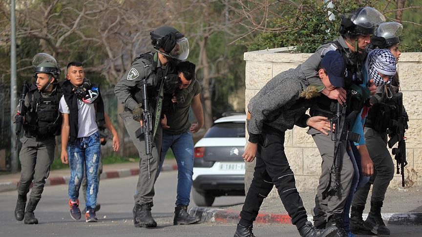 İsrail güçleri 24 Filistinliyi gözaltına aldı