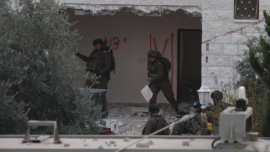 İsrail Doğu Kudüs’te Filistinlilere ait bir binayı yıktı