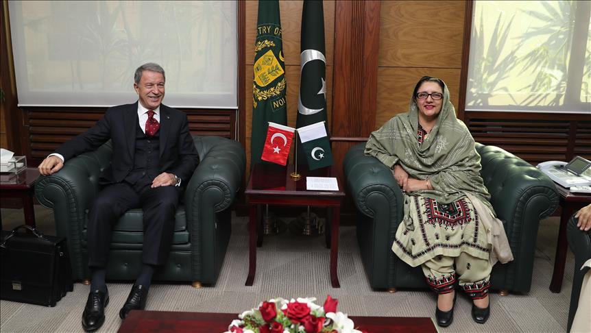 Turkish, Pakistani officials talk defense cooperation