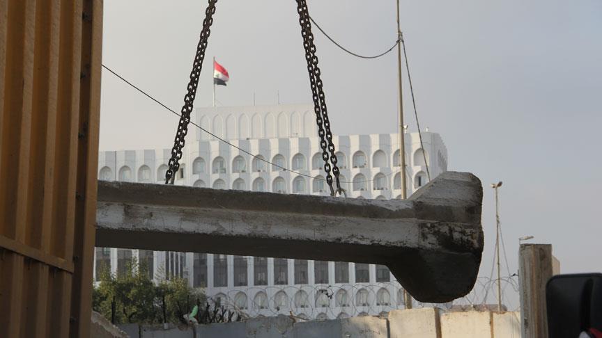 Bağdat'taki 'ABD işgalinden kalma beton bariyerler' kaldırılıyor