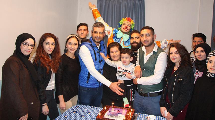 Sosyal medyada organize olup minik Ömer'i sevindirdiler
