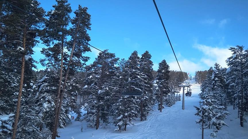 Dozens Safely Rescued From Stuck Ski Lift In Ne Turkey