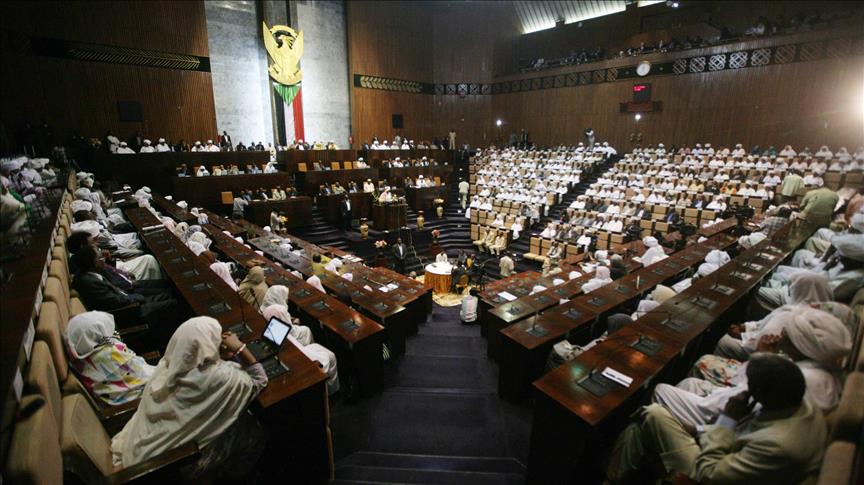 البرلمان السوداني يمدد حالة الطوارئ 6 أشهر في ولايتين