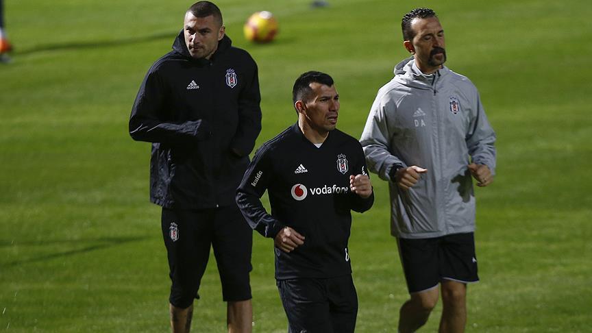 Beşiktaş ikinci yarı hazırlıklarını antrenmanla sürdürdü