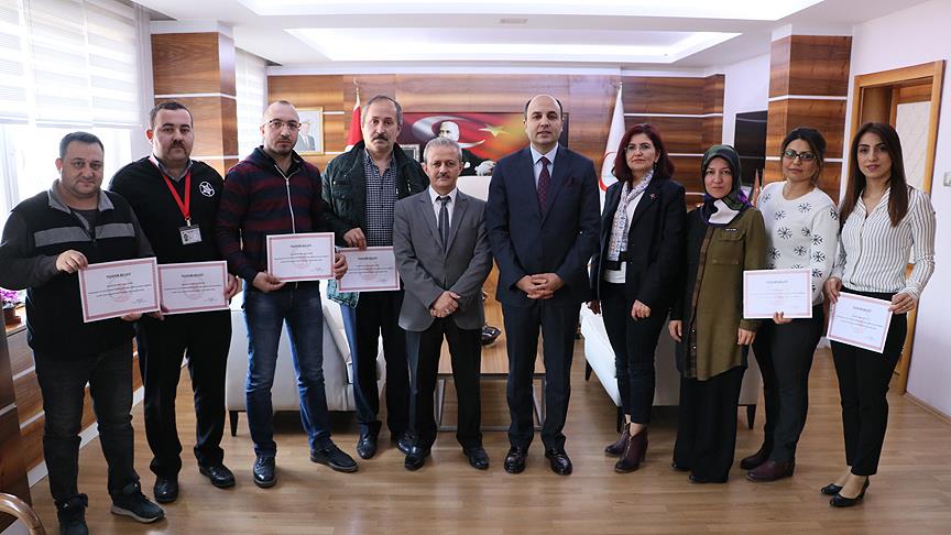 Fedakar sağlık personellerine teşekkür belgesi