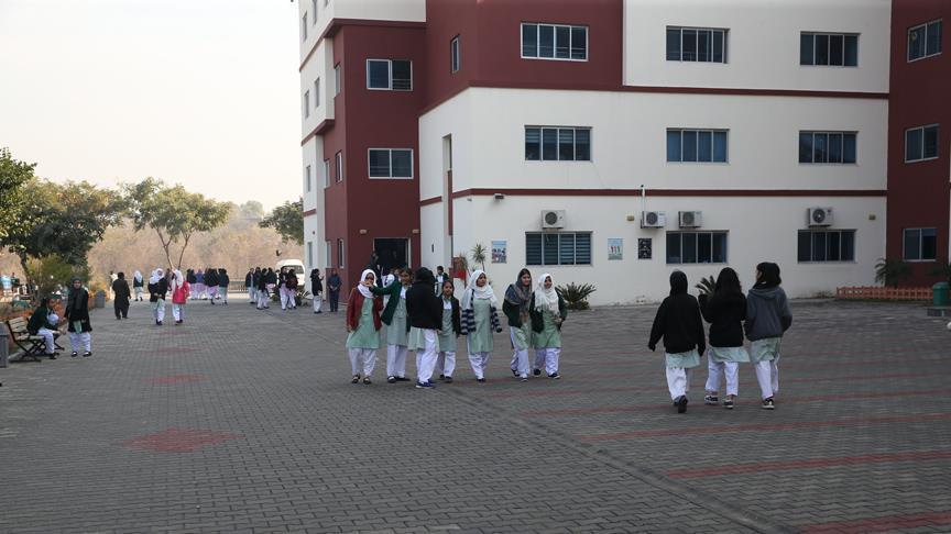  Pakistan: Turkish group vows tuition cut at schools
