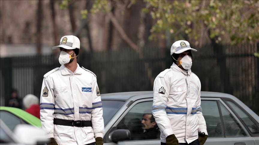 Tahran'da hava kirliliği nedeniyle 'sokağa çıkmayın' uyarısı