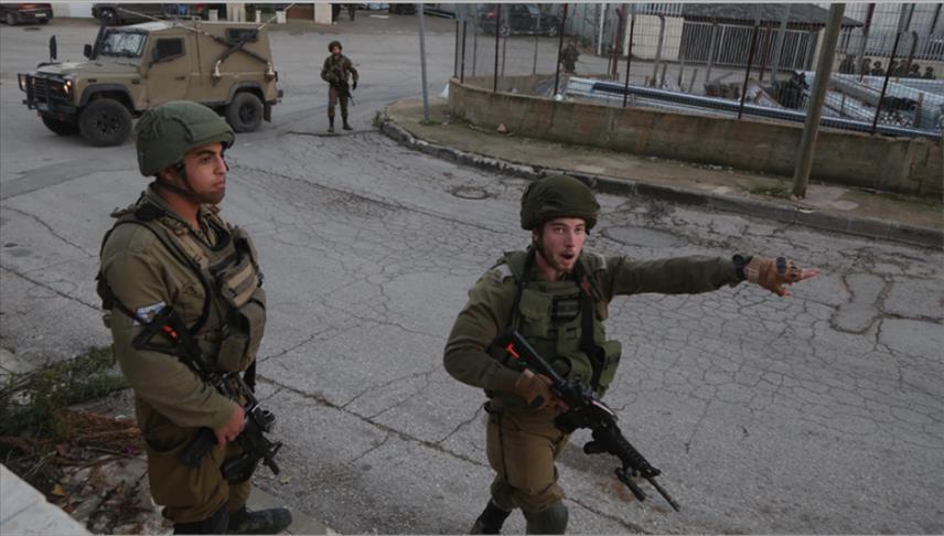 إصابة فلسطيني برصاص الجيش الإسرائيلي وسط الضفة الغربية