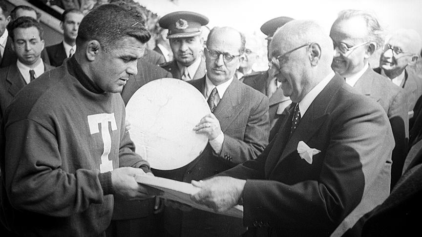 Türk güreşinin babası Yaşar Doğu