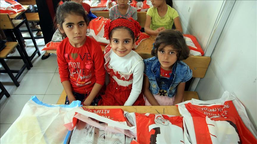 ЕС ценит усилия Турции по охвату образованием детей беженцев 
