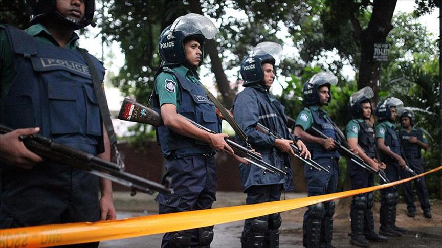 Bangladesh: 30 injured as police, protesters clash