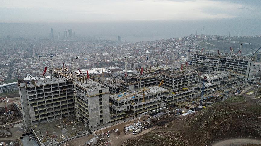 İzmir'in 'sağlık üssü'nün yüzde 90'ı bitti