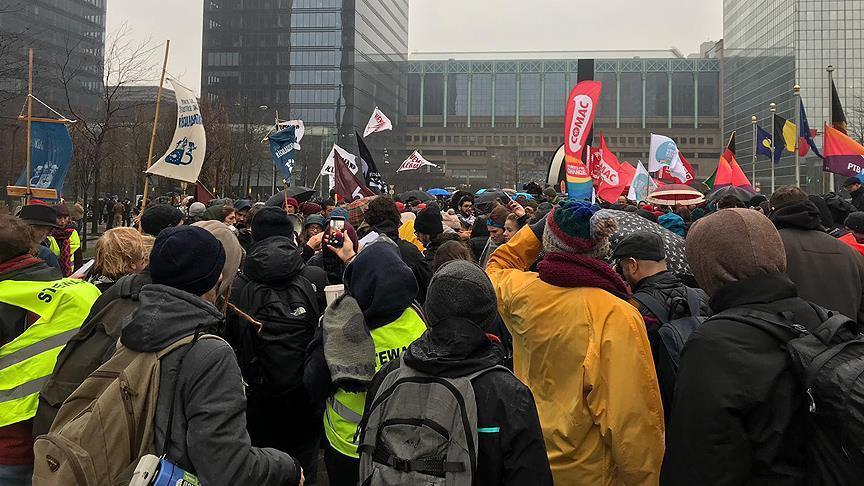 بروكسل.. آلاف المتظاهرين ينددون بسياسات الحكومة ضد المهاجرين